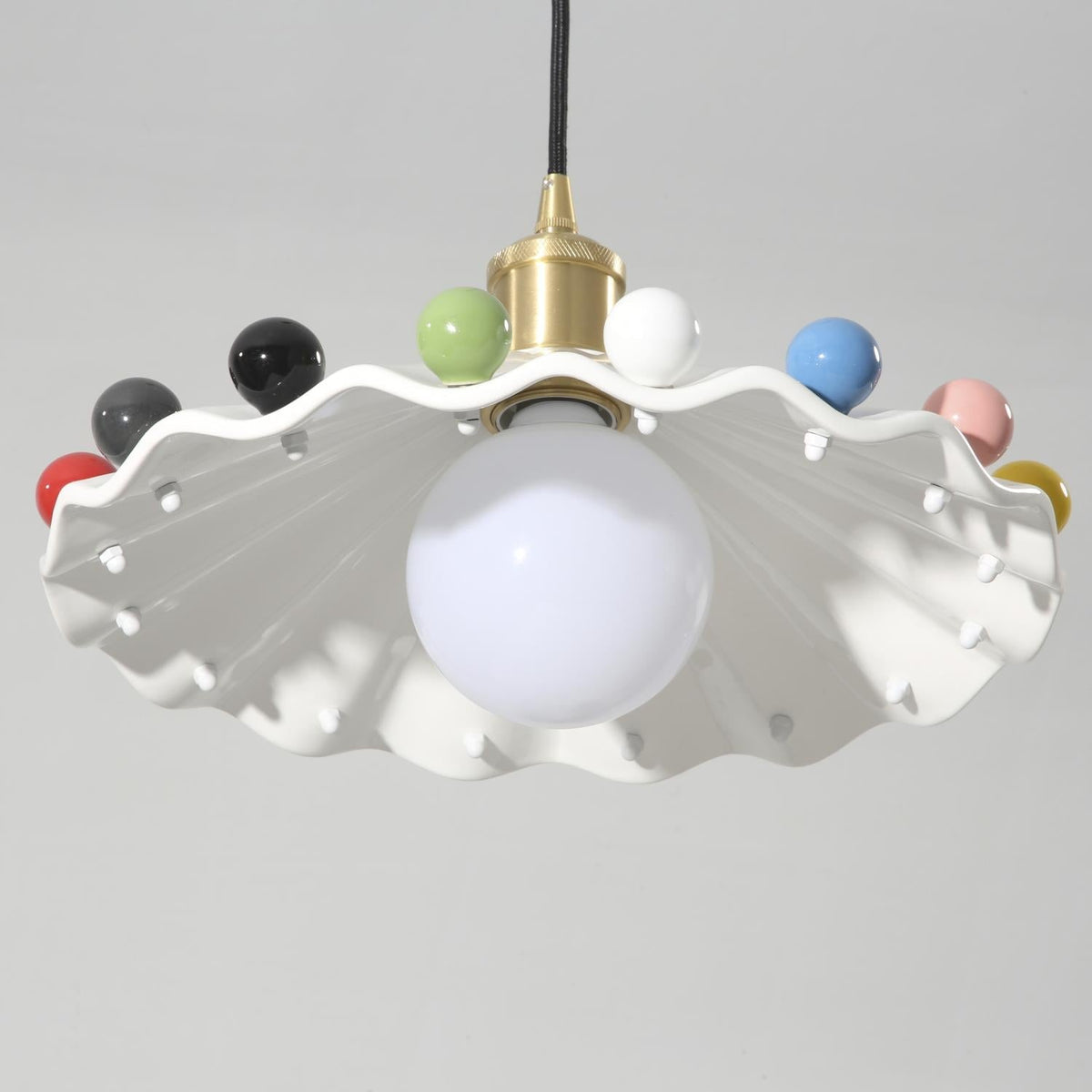 Solvira hanglamp met golfvormige keramische kap