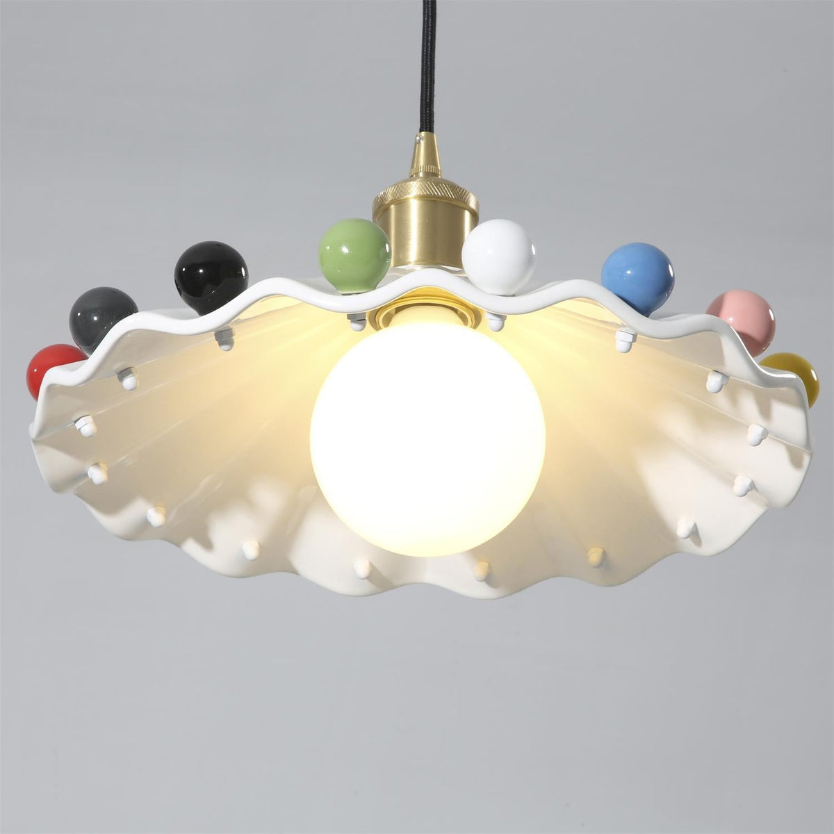 Solvira hanglamp met golfvormige keramische kap