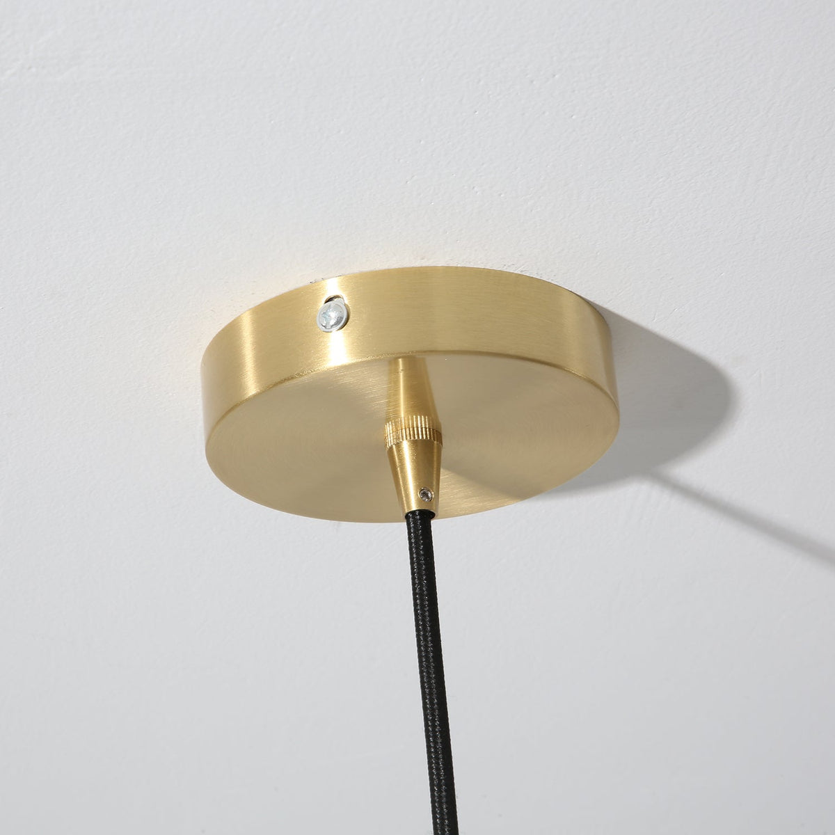 Solvira hanglamp met golfvormige keramische kap