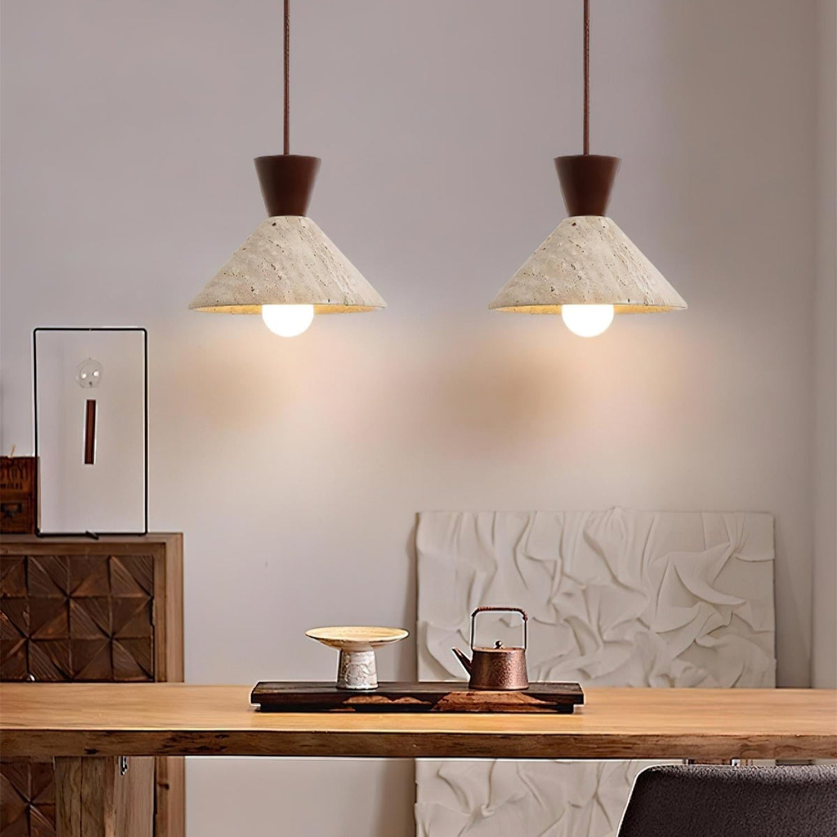 Caliva hanglamp met travertin kap in natuurlijke walnootkleur