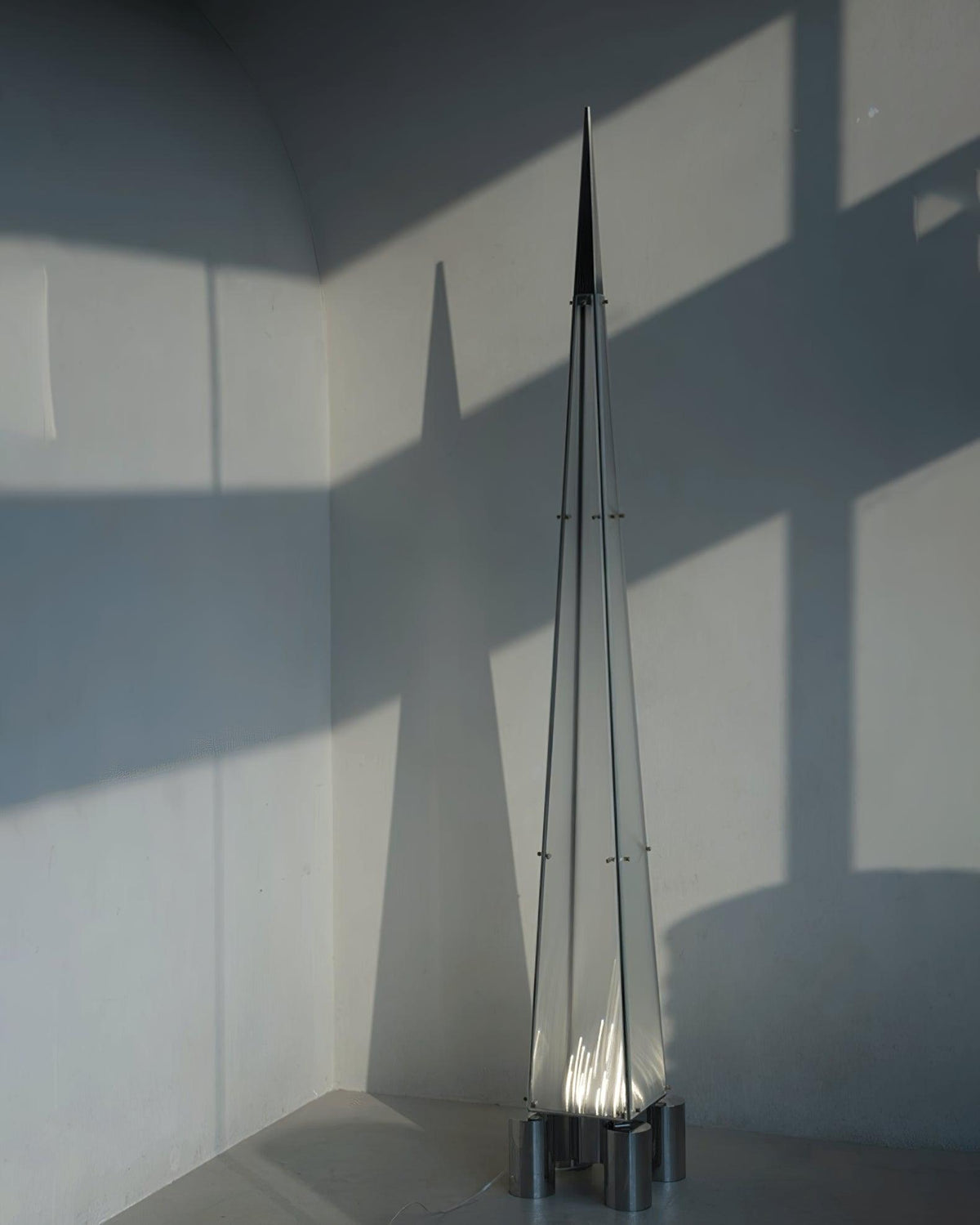 Velelira Moderne vloerlamp met glazen kap