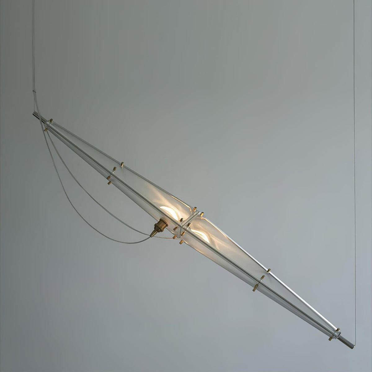 Adan moderne hanglamp met minimalistisch kunstwerk