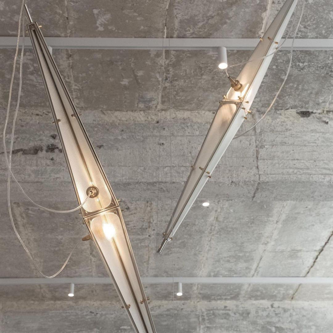 Adan moderne hanglamp met minimalistisch kunstwerk