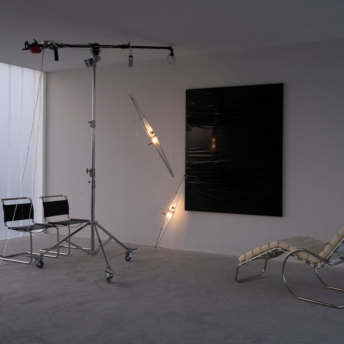 Adan moderne hanglamp met minimalistisch kunstwerk