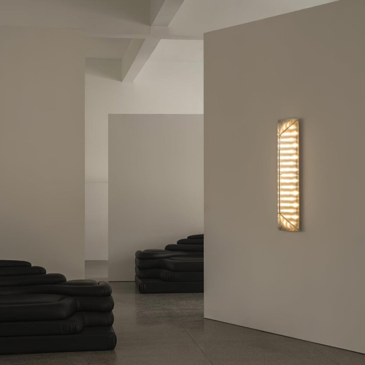 Prism Moderne wandlamp van glas met chroomafwerking