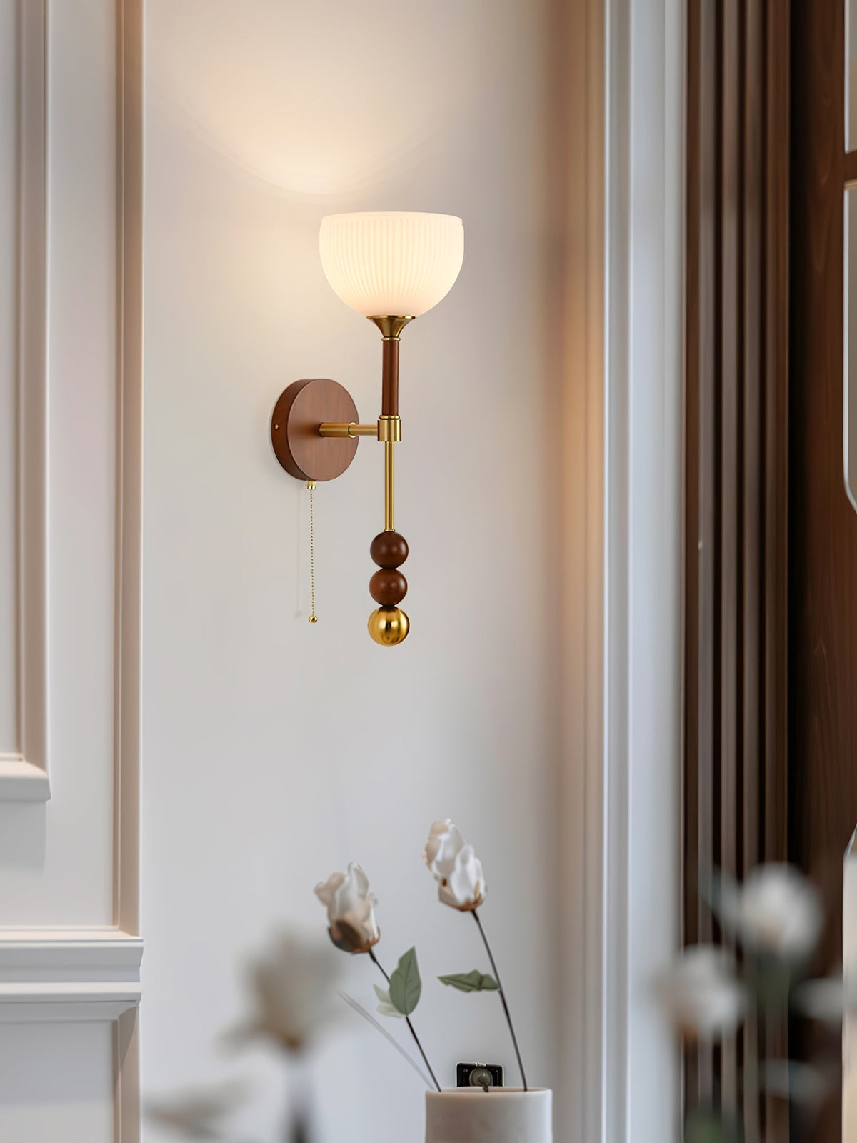Hilda Roma elegantie wandlamp van hout