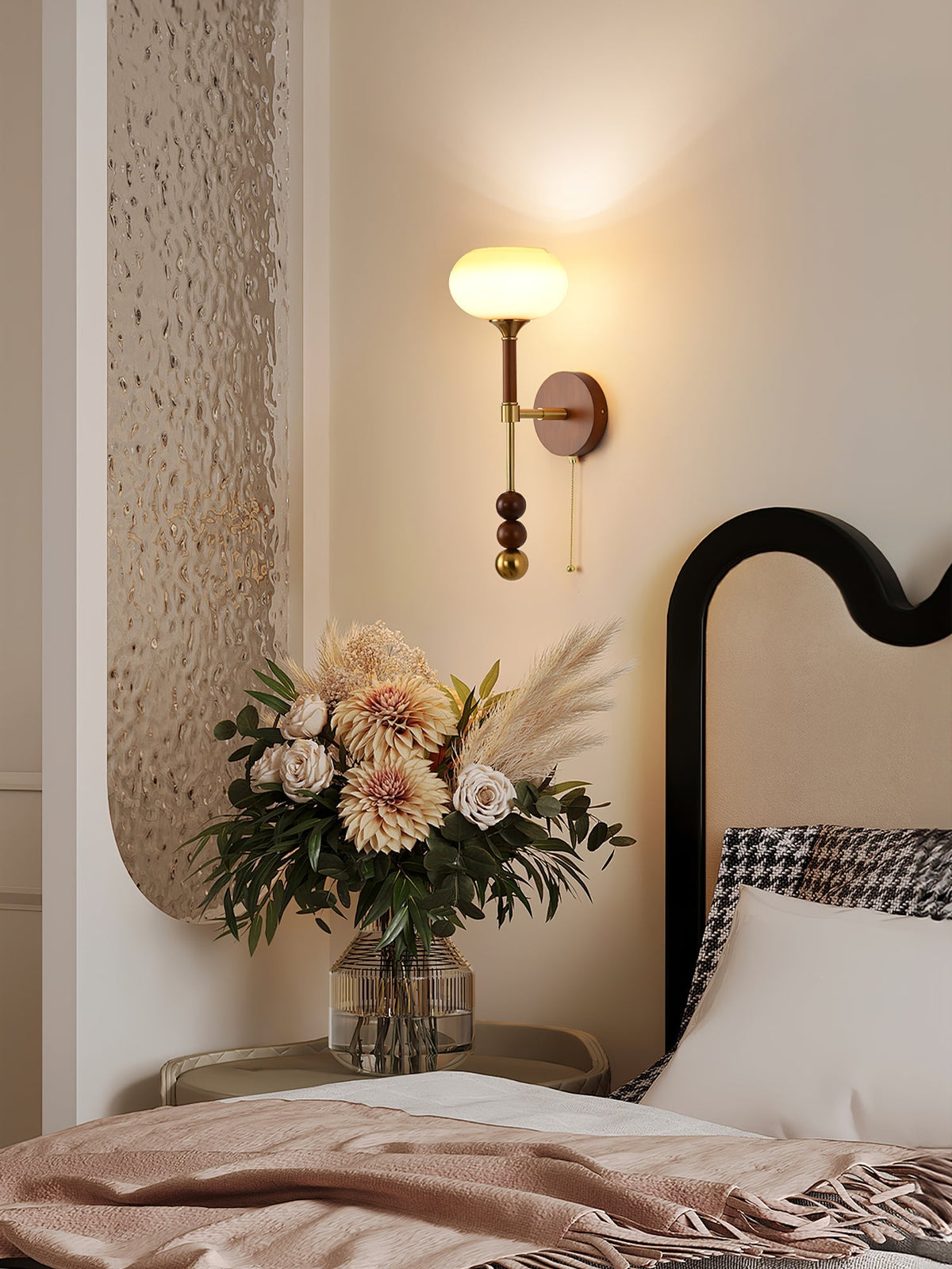 Hilda Roma elegantie wandlamp van hout