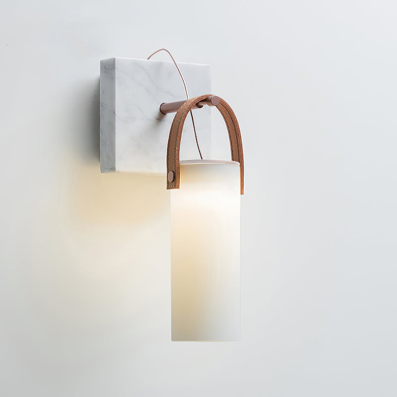 Celaliella wandlamp met glazen kap