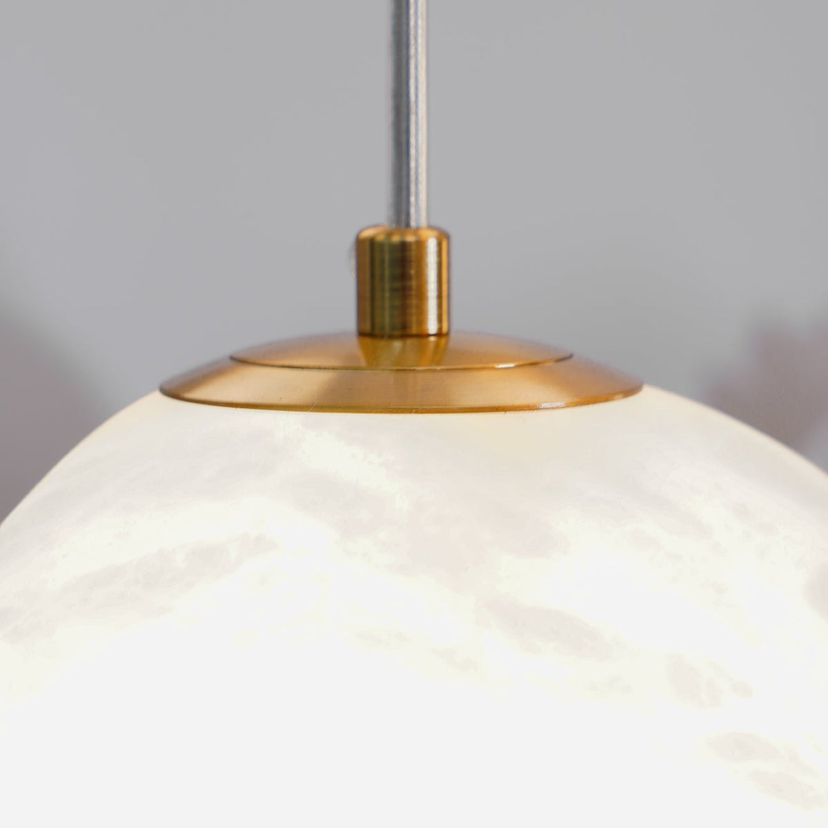 Albiveria hanglamp in albast