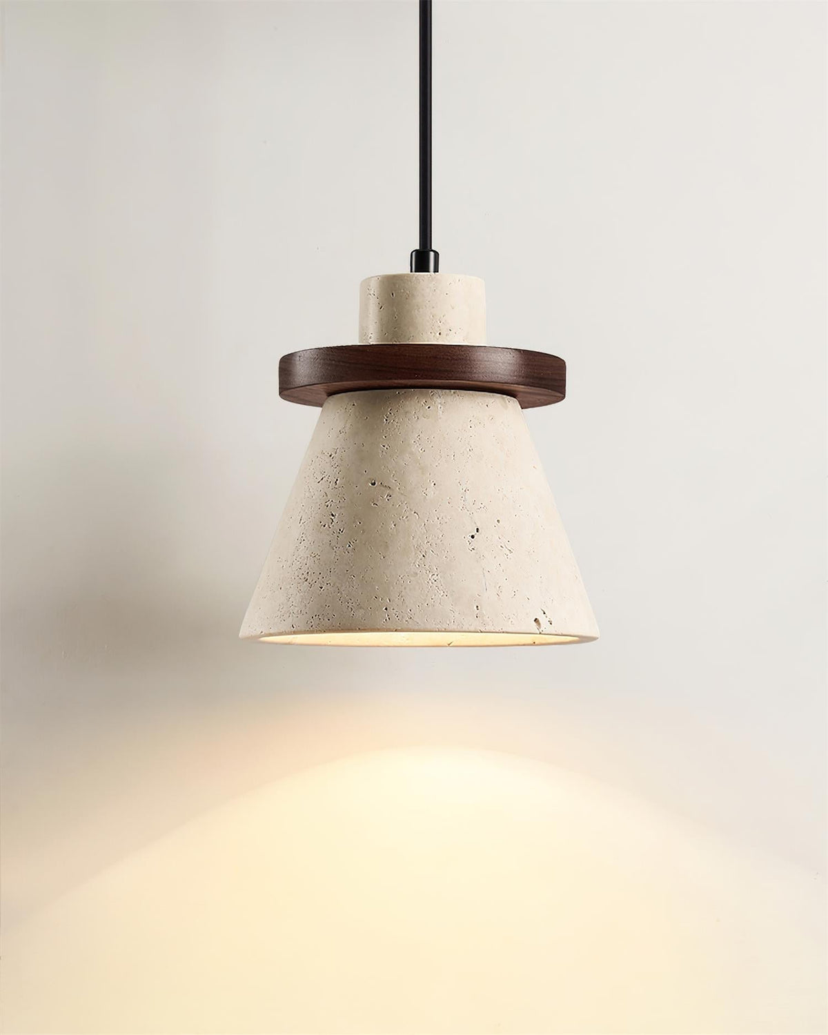 Virela hanglamp met travertin en walnoothout minimalistisch