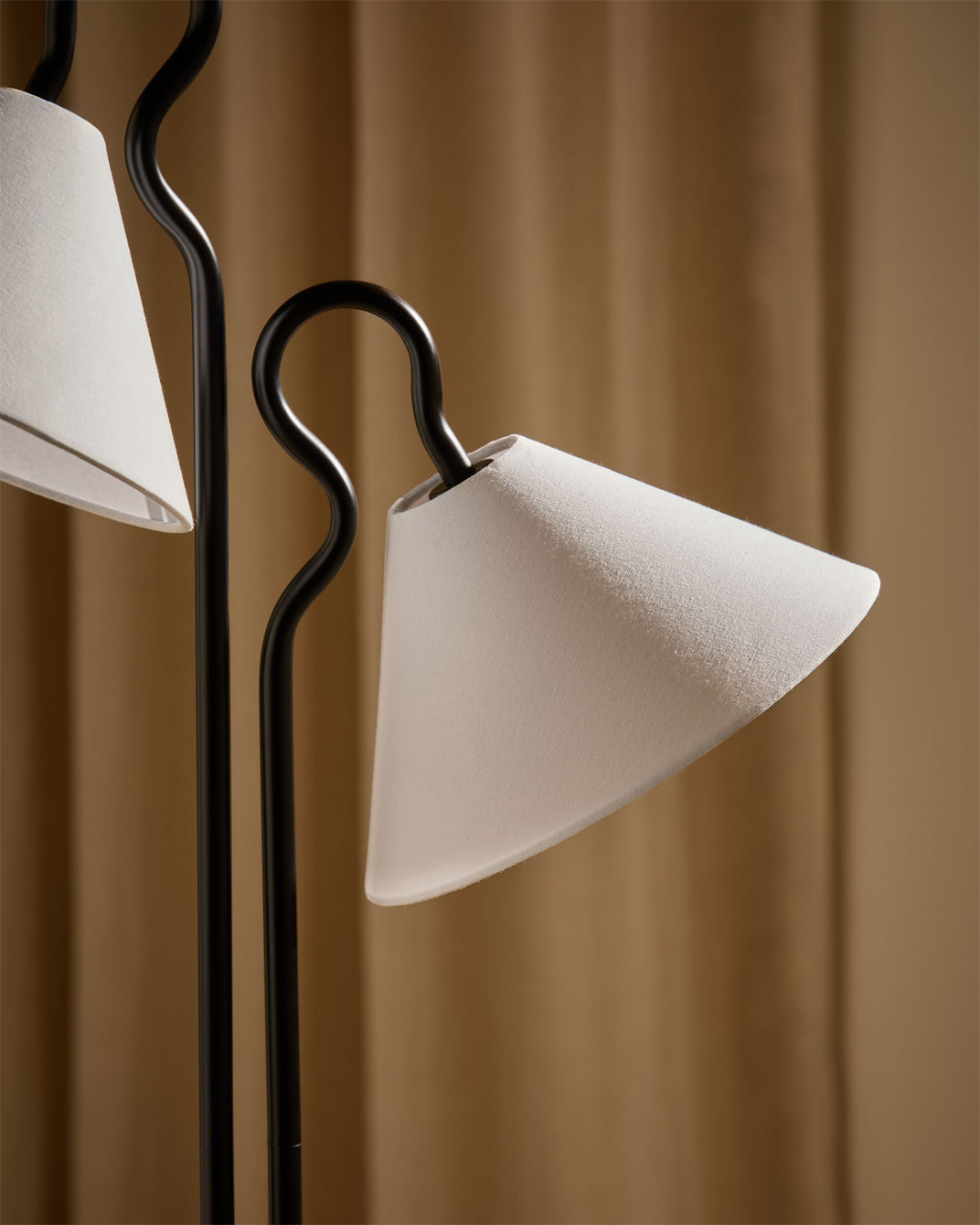 Viraoria vloerlamp