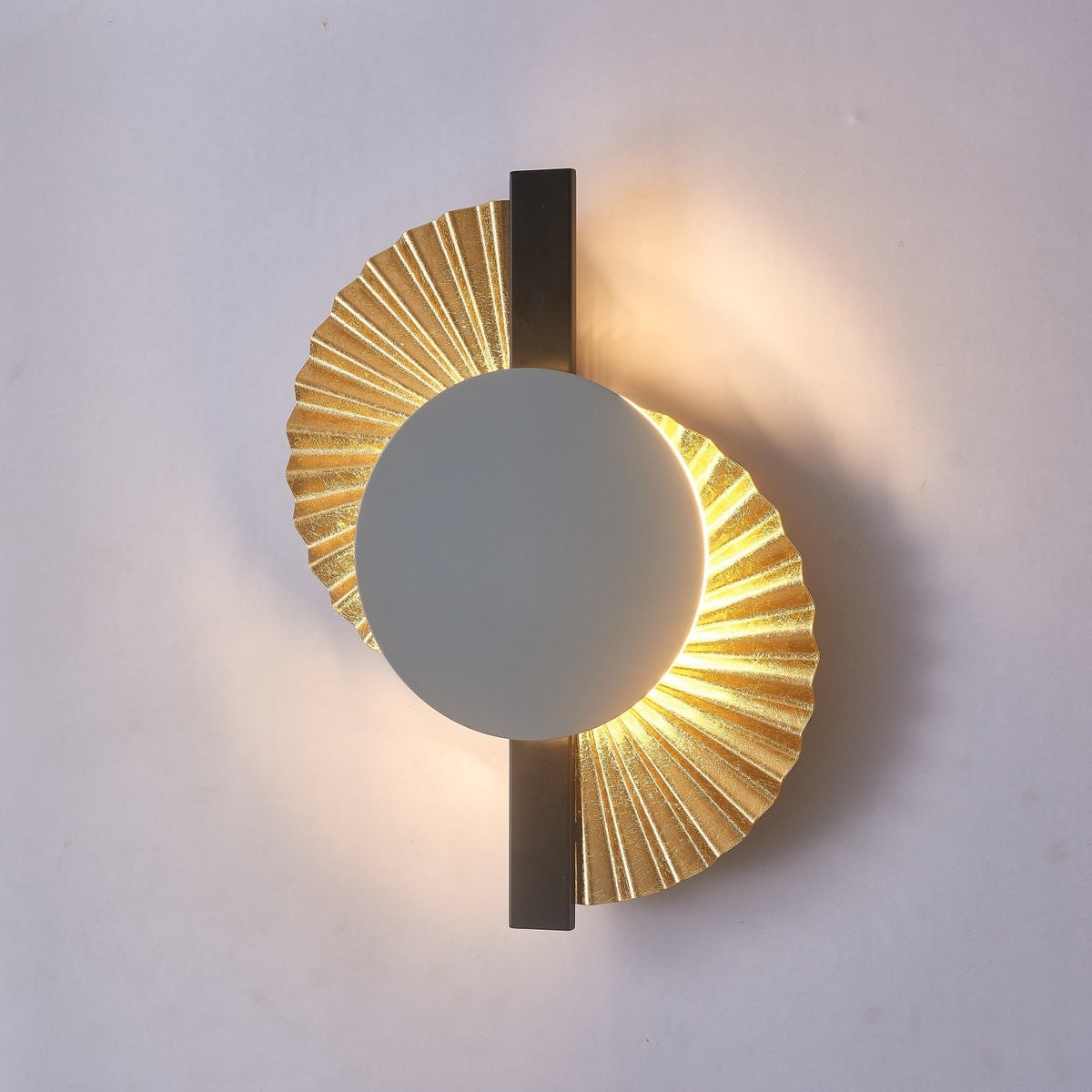 Arbordale Gouden wandlamp met Zonnestralen