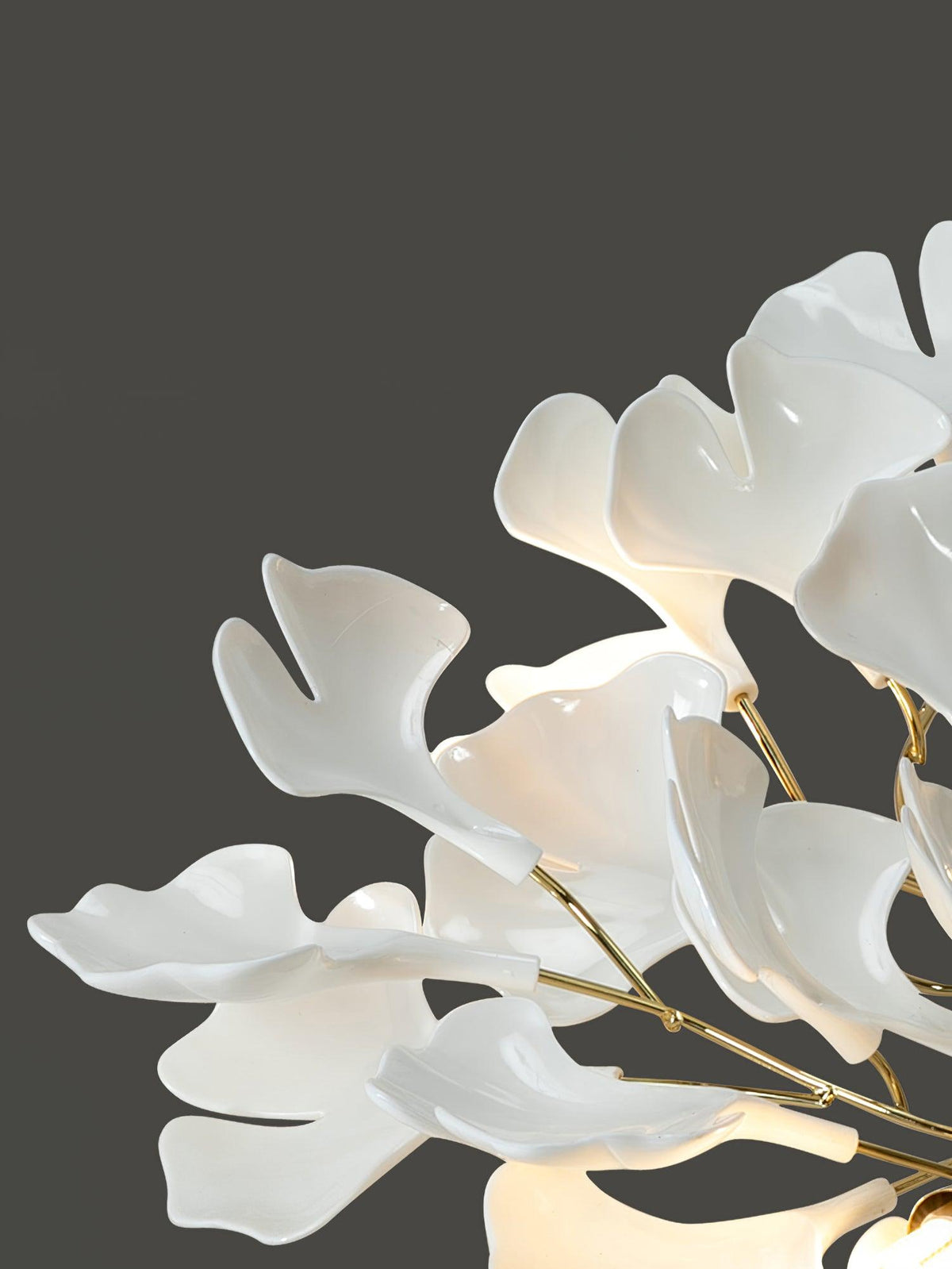 Orienaya plafondlamp Gingko-bladeren met messing tak