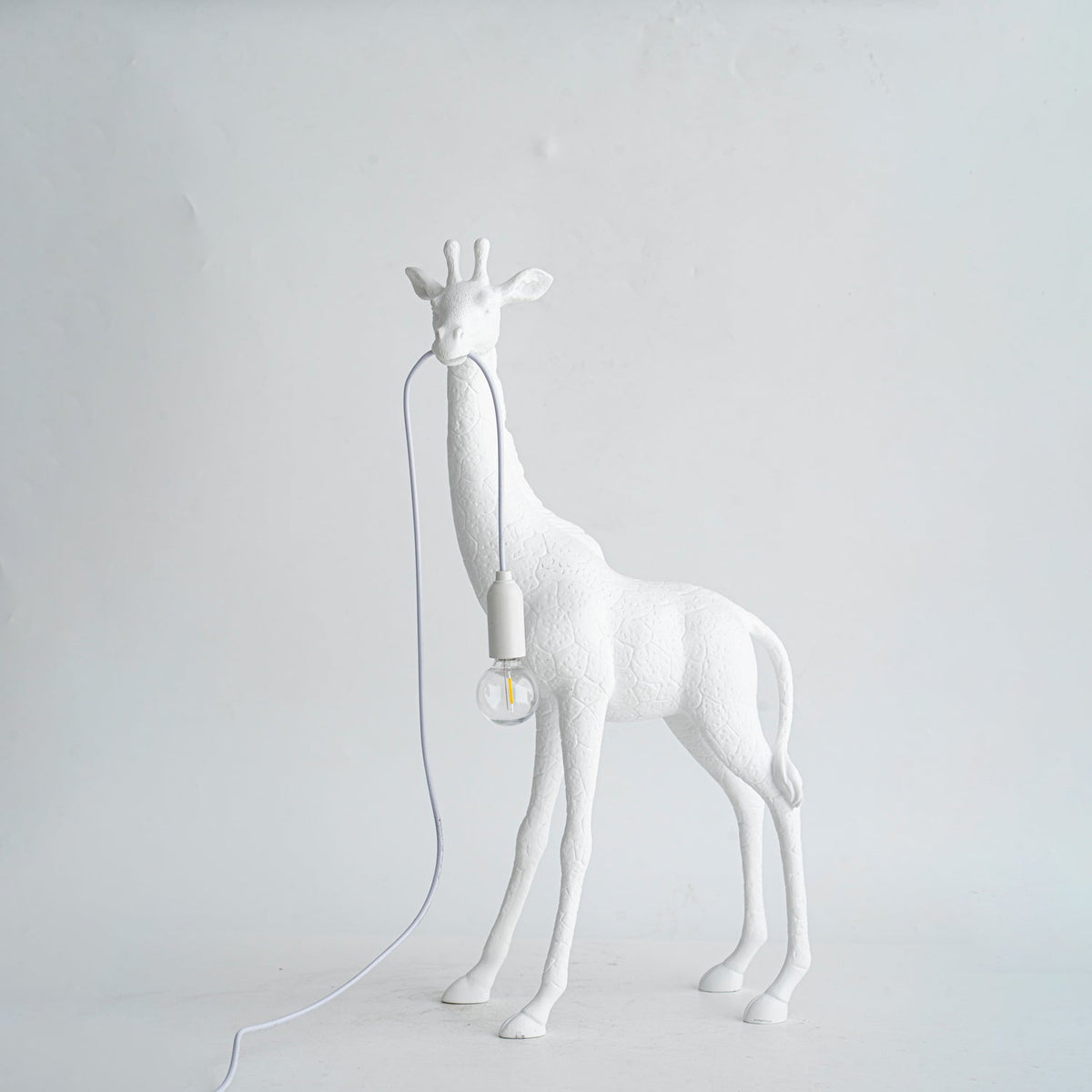 Fexl Luxe giraffesculptuur vloerlamp