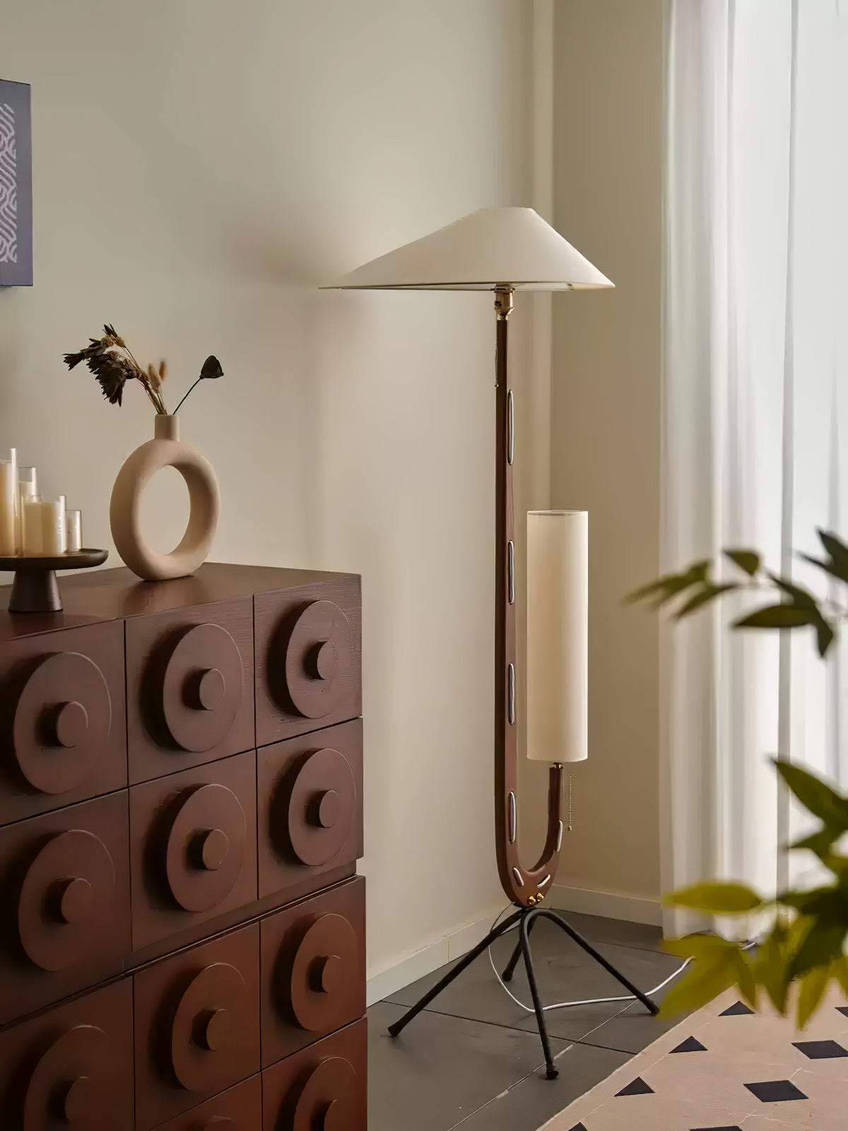 Novael vloerlamp van stof in Scandinavische stijl