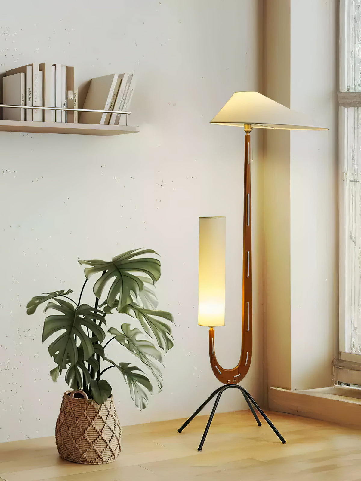 Novael vloerlamp van stof in Scandinavische stijl