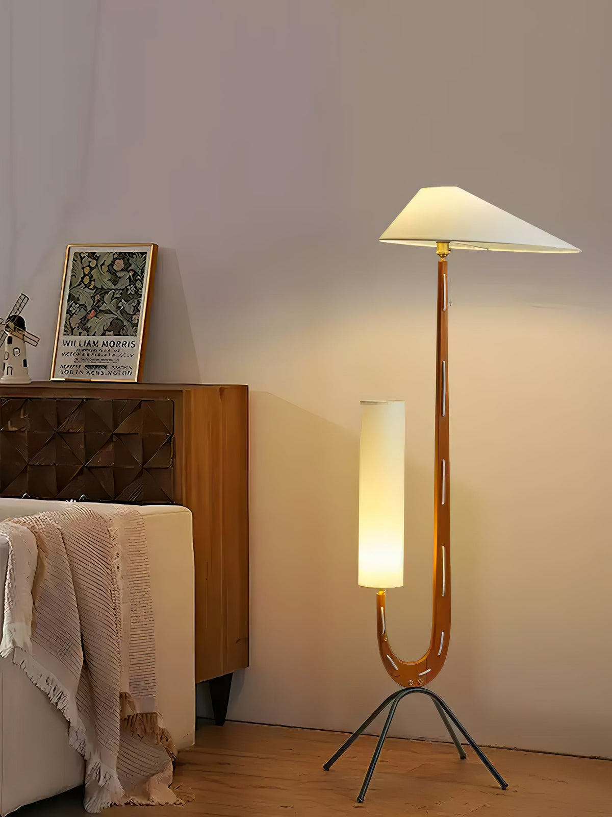 Novael vloerlamp van stof in Scandinavische stijl