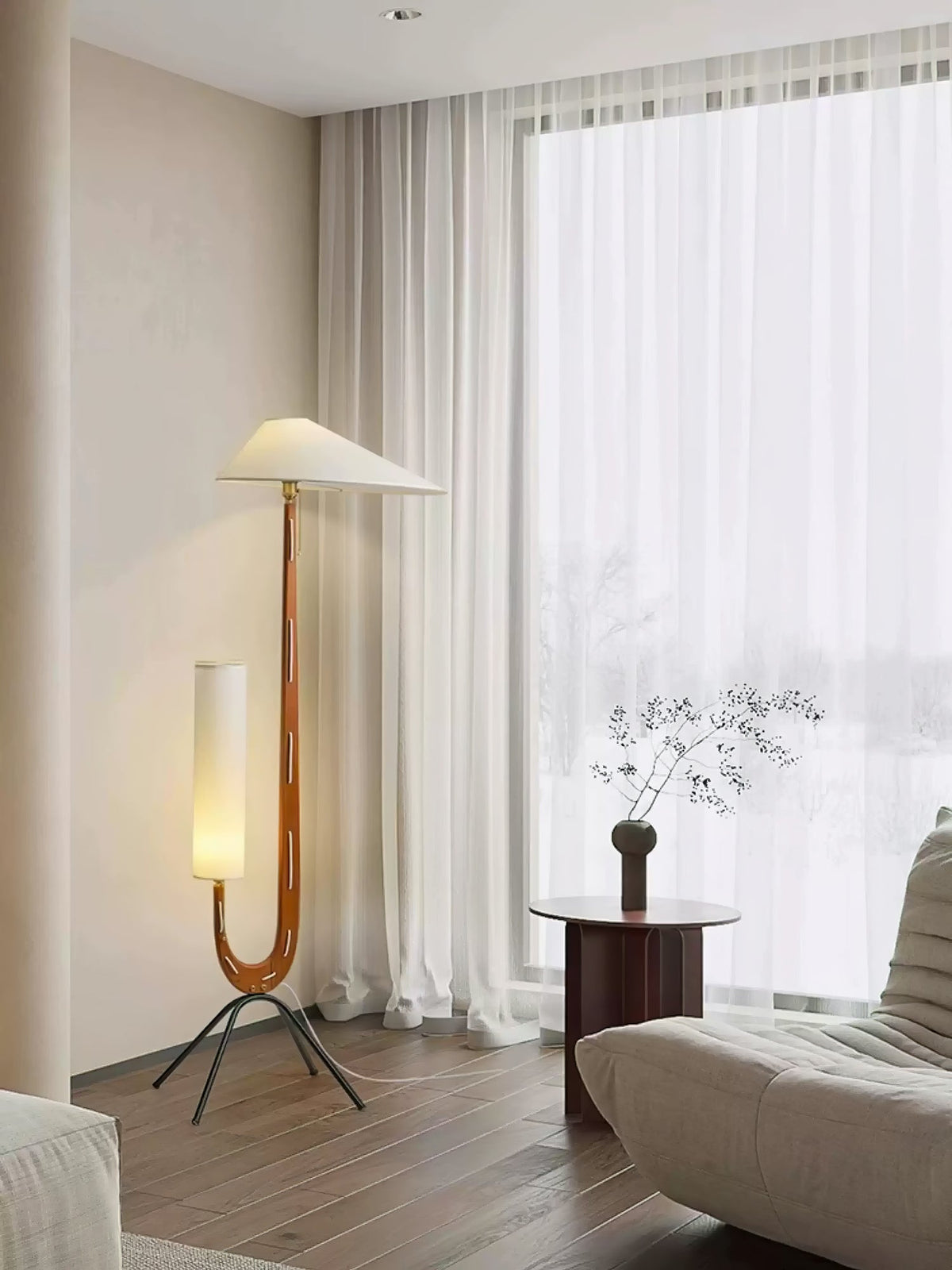 Novael vloerlamp van stof in Scandinavische stijl