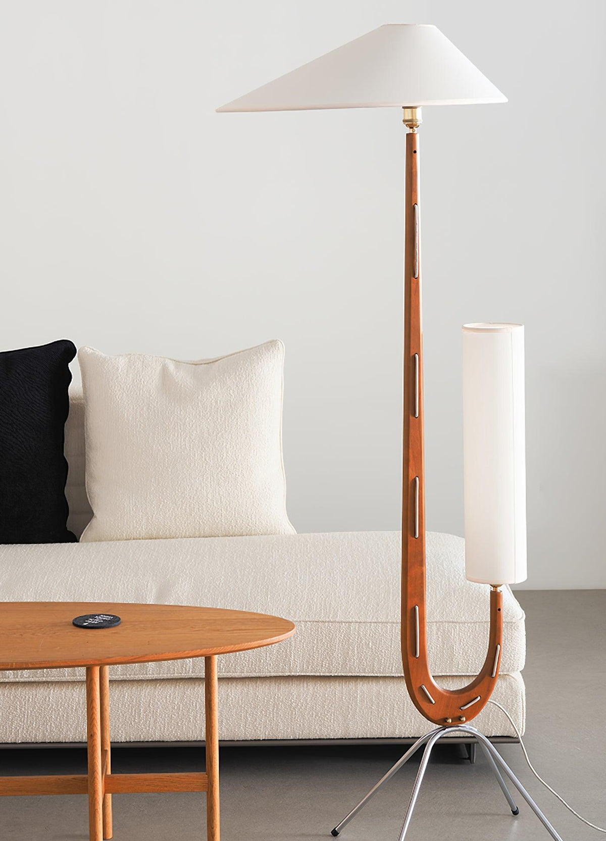 Novael vloerlamp van stof in Scandinavische stijl
