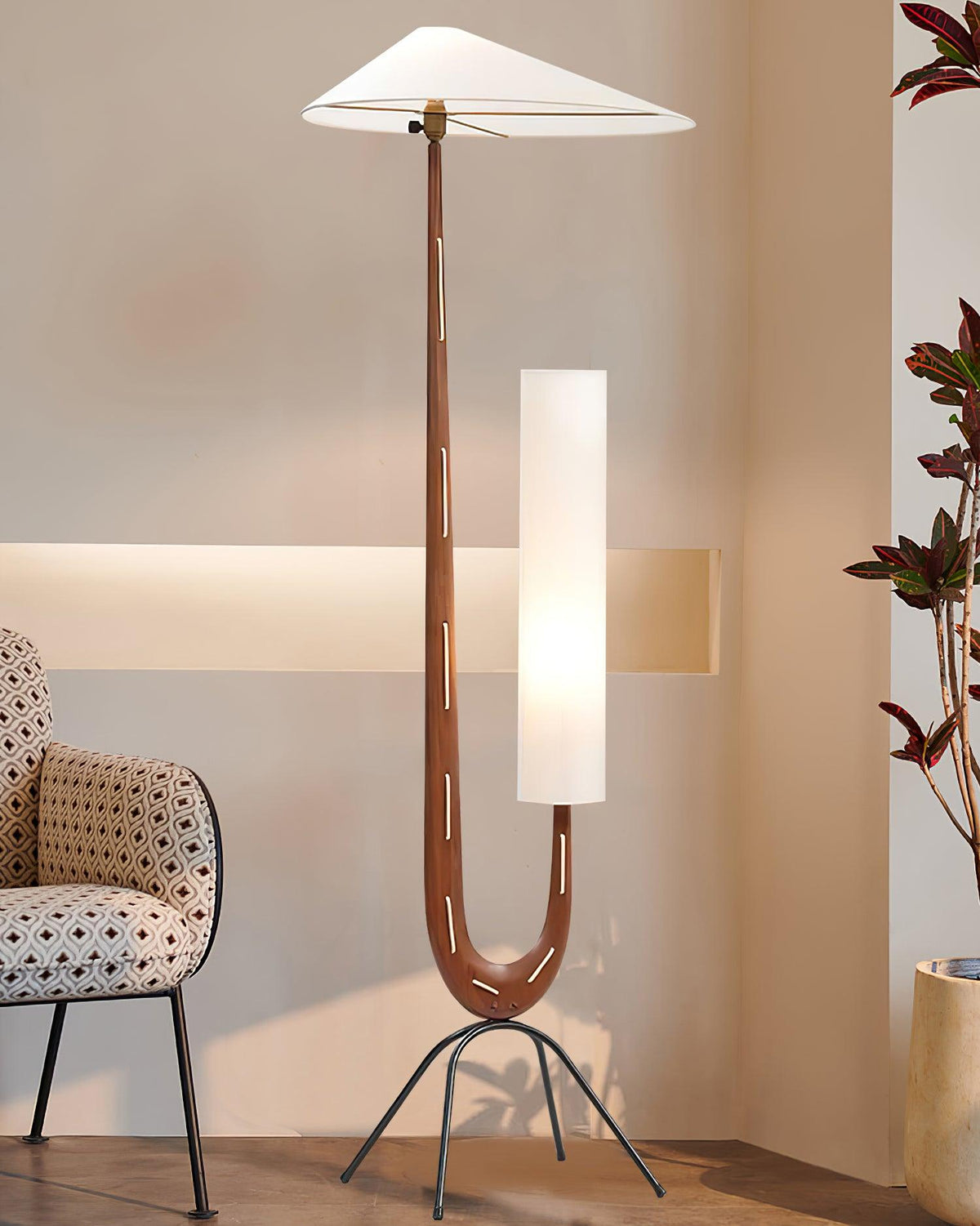 Novael vloerlamp van stof in Scandinavische stijl