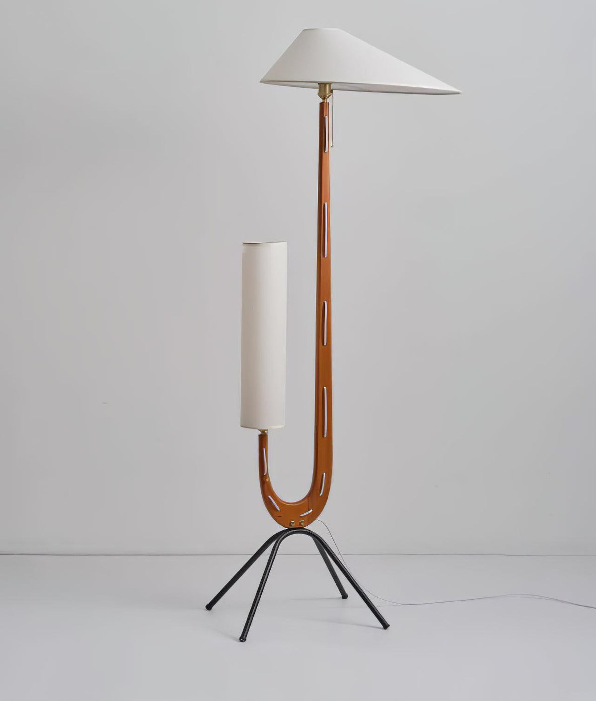 Novael vloerlamp van stof in Scandinavische stijl