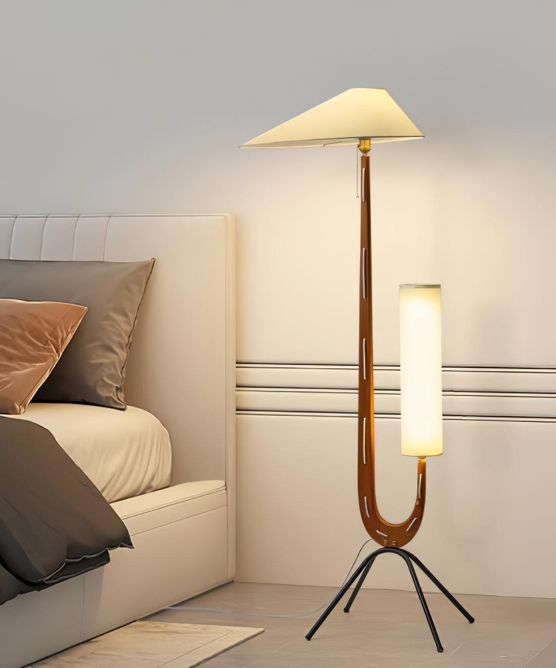 Novael vloerlamp van stof in Scandinavische stijl