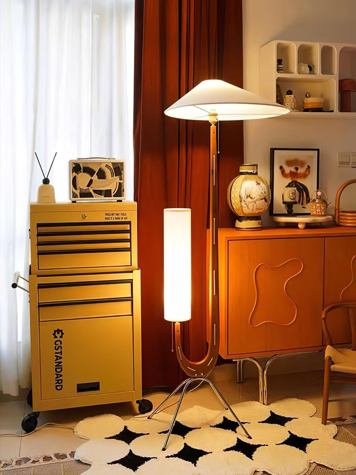 Novael vloerlamp van stof in Scandinavische stijl