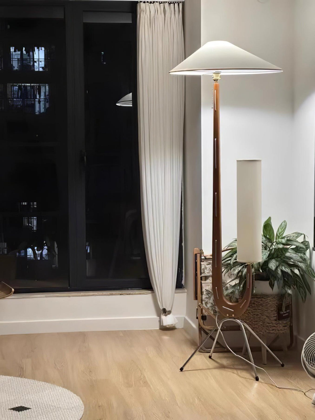 Novael vloerlamp van stof in Scandinavische stijl