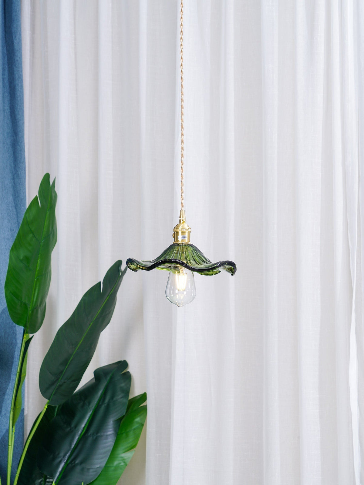 Lioralina Vintage hanglamp van messing en glas met goudkleurige afwerking en heldere kap