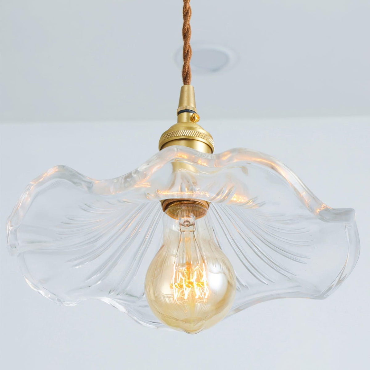 Lioralina Vintage hanglamp van messing en glas met goudkleurige afwerking en heldere kap