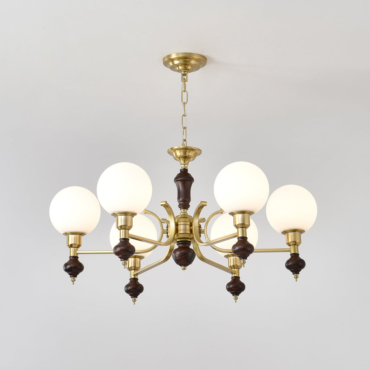 Nesvin Kroonluchter Hout & messing bollen Orb