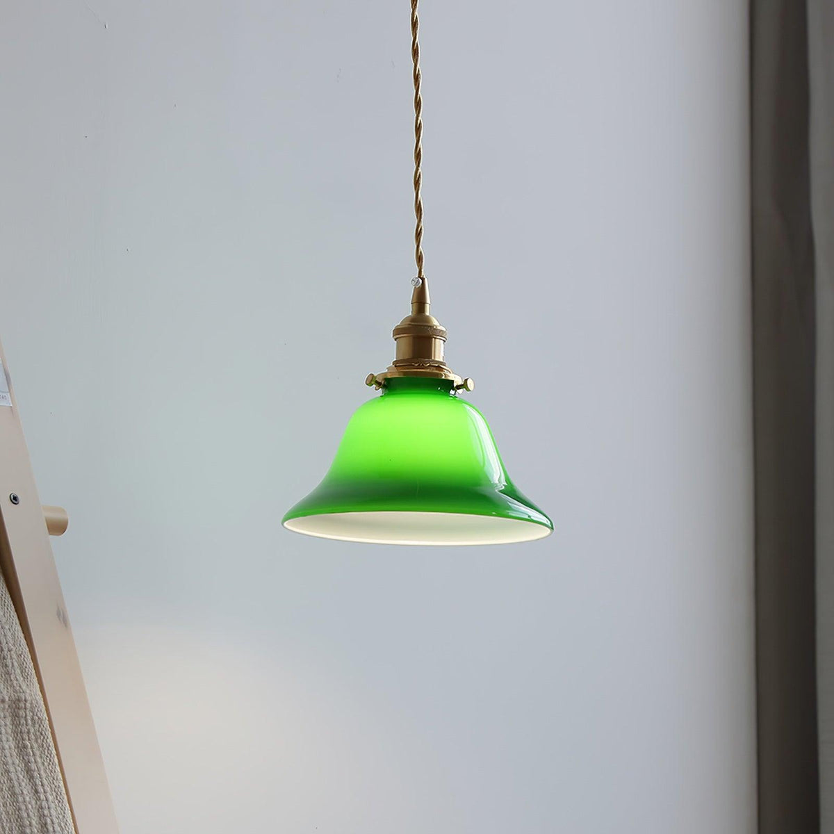 Jovanth Retro hanglamp in messing met groene afwerking