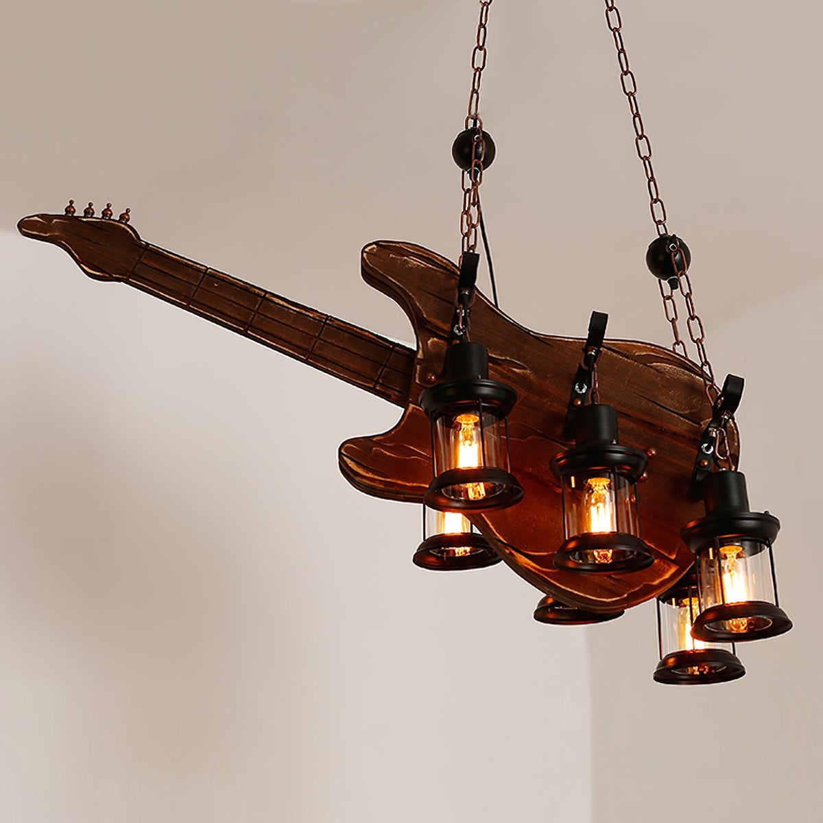Elvisette hanglamp gitaarvorm rustiek walnoot hout vintage