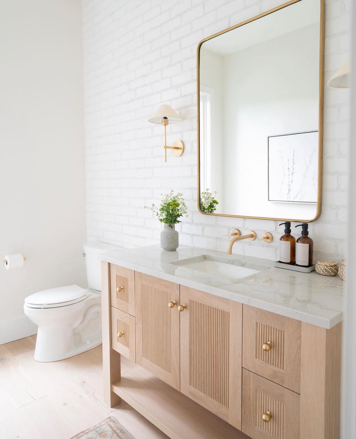 Orelisira wandlamp