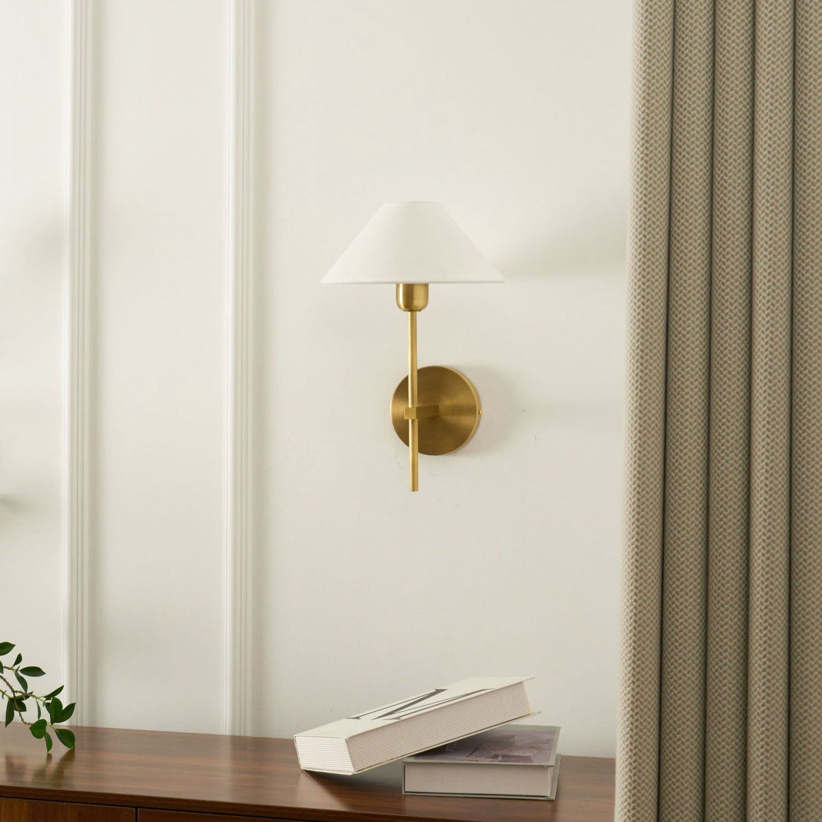 Orelisira wandlamp