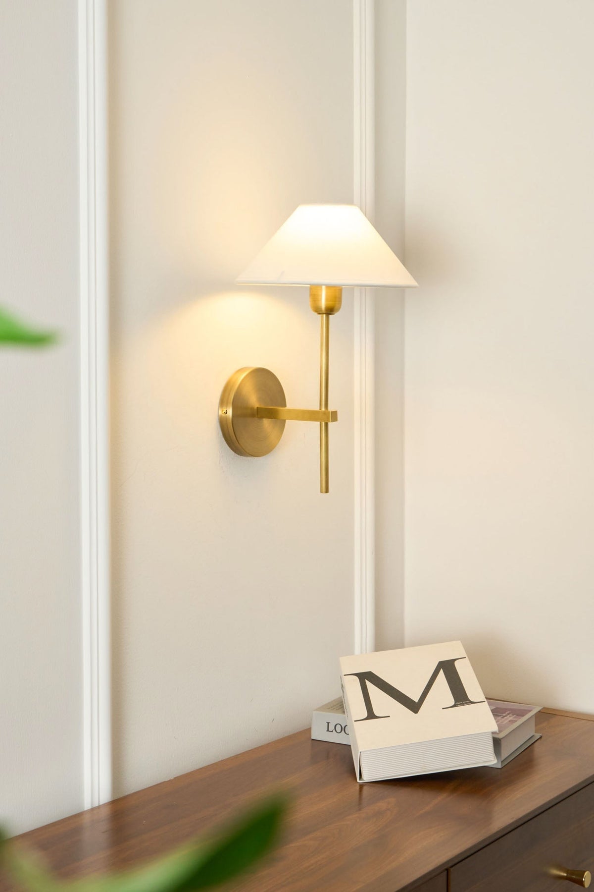 Orelisira wandlamp