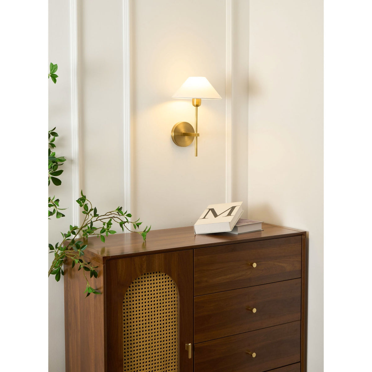 Orelisira wandlamp