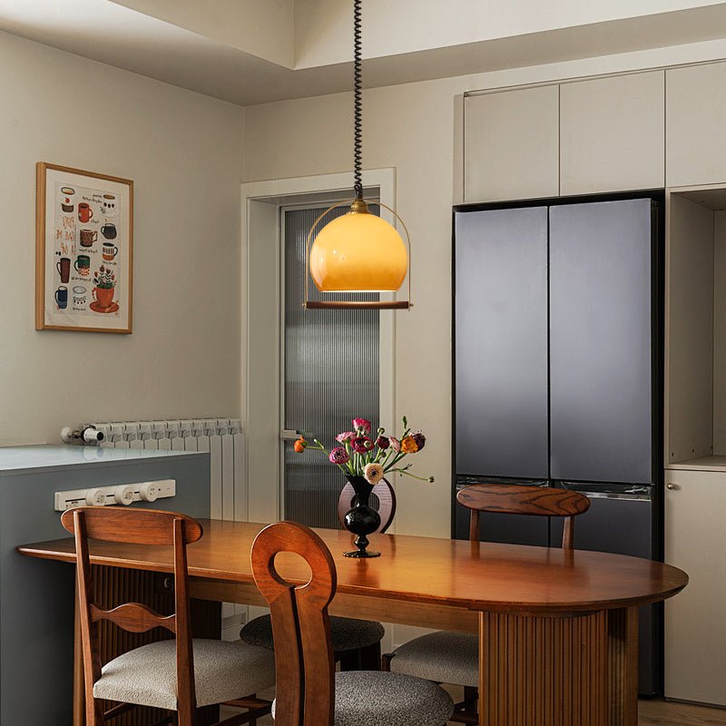 Halcyon Moderne hanglamp van hout met minimalistische boog