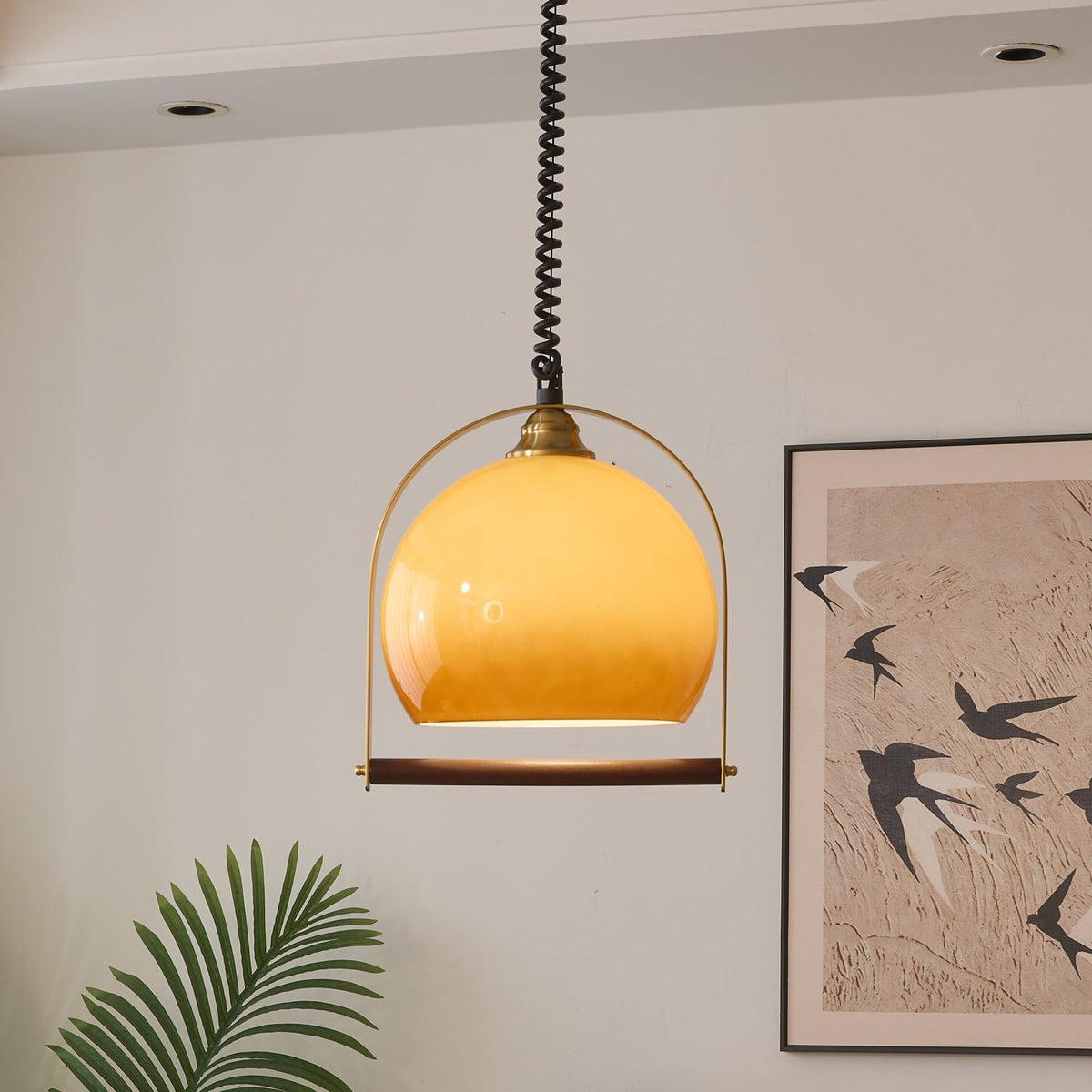 Halcyon Moderne hanglamp van hout met minimalistische boog