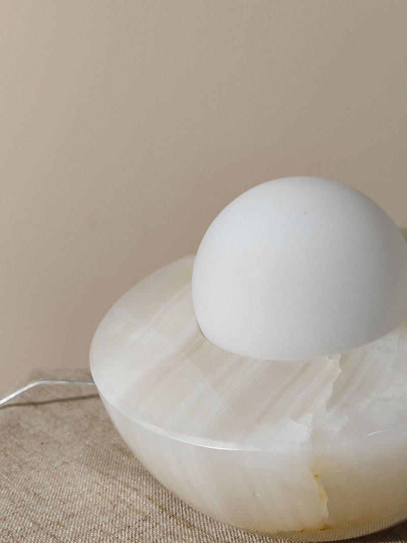 Fryle Jade minimalistisch Halo tafellamp