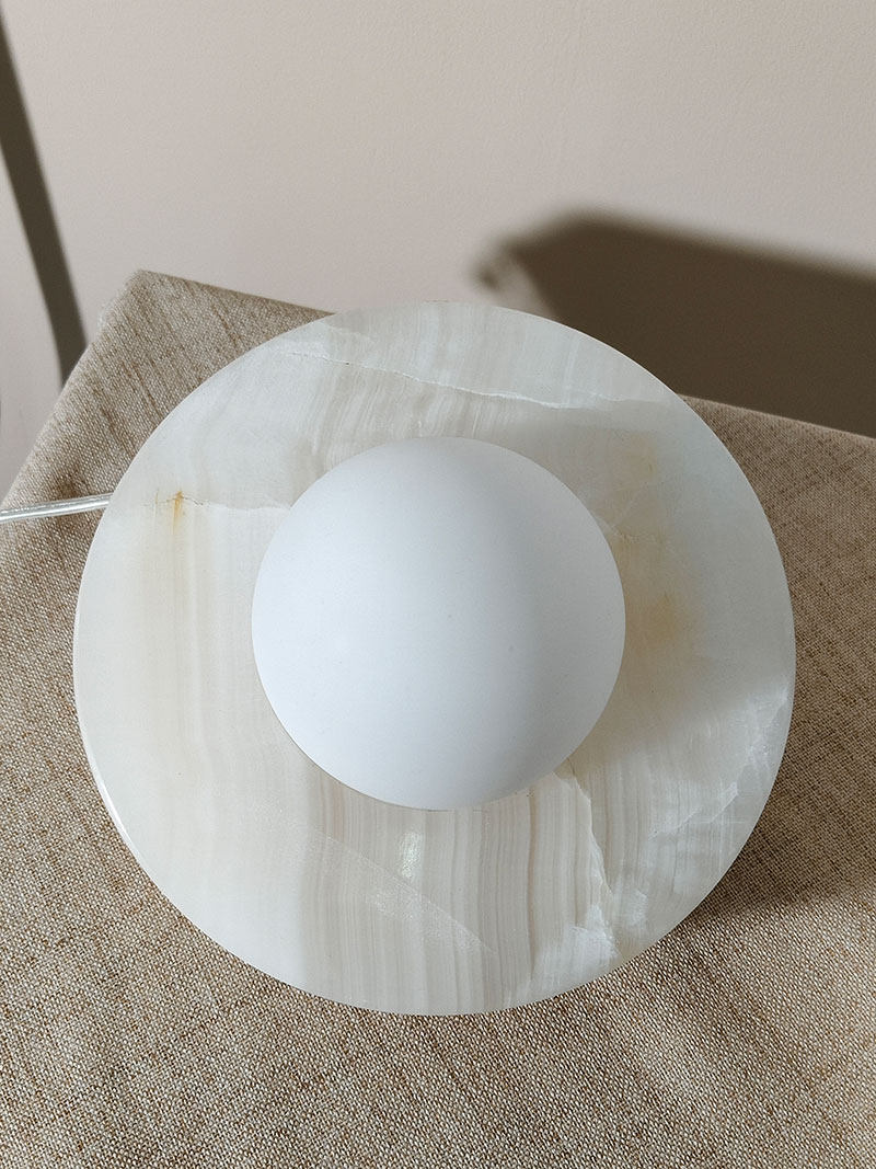 Fryle Jade minimalistisch Halo tafellamp