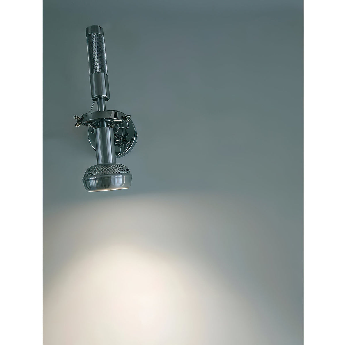 Halva wandlamp chroom aluminium
