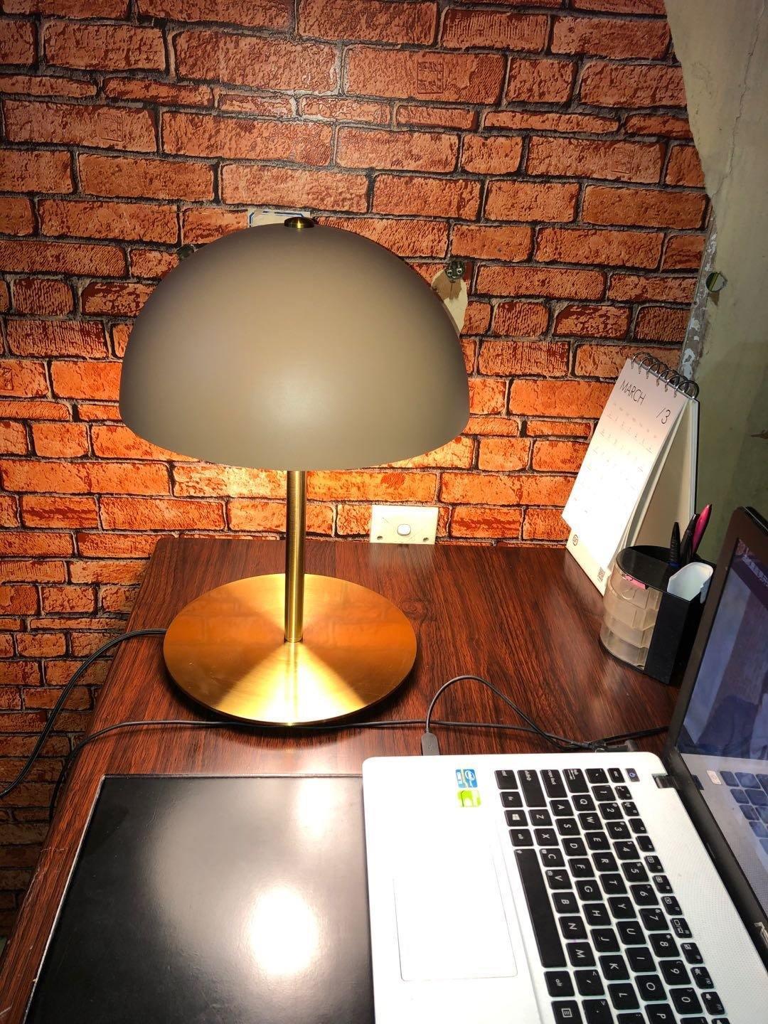 Brioth Acryl Scandinavische tafellamp