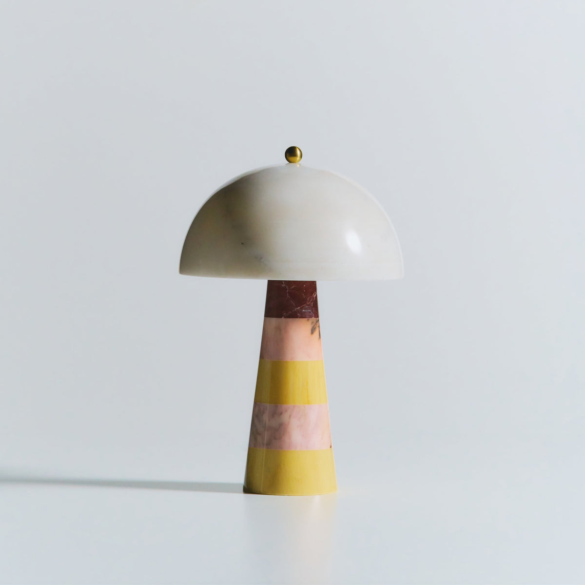 Ollie tafellamp van marmer