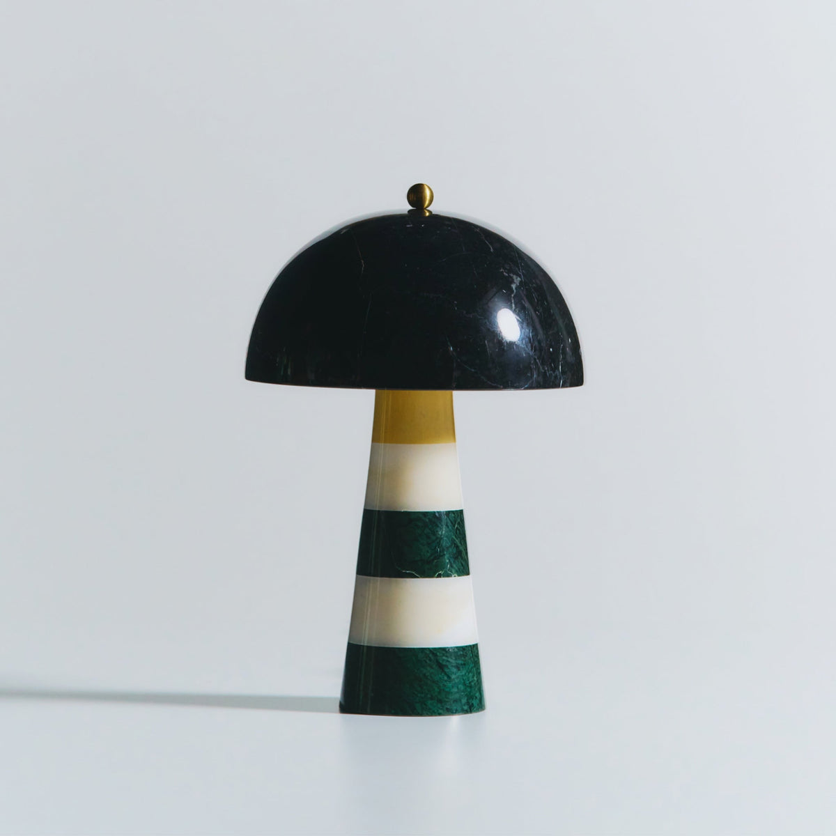 Ollie tafellamp van marmer