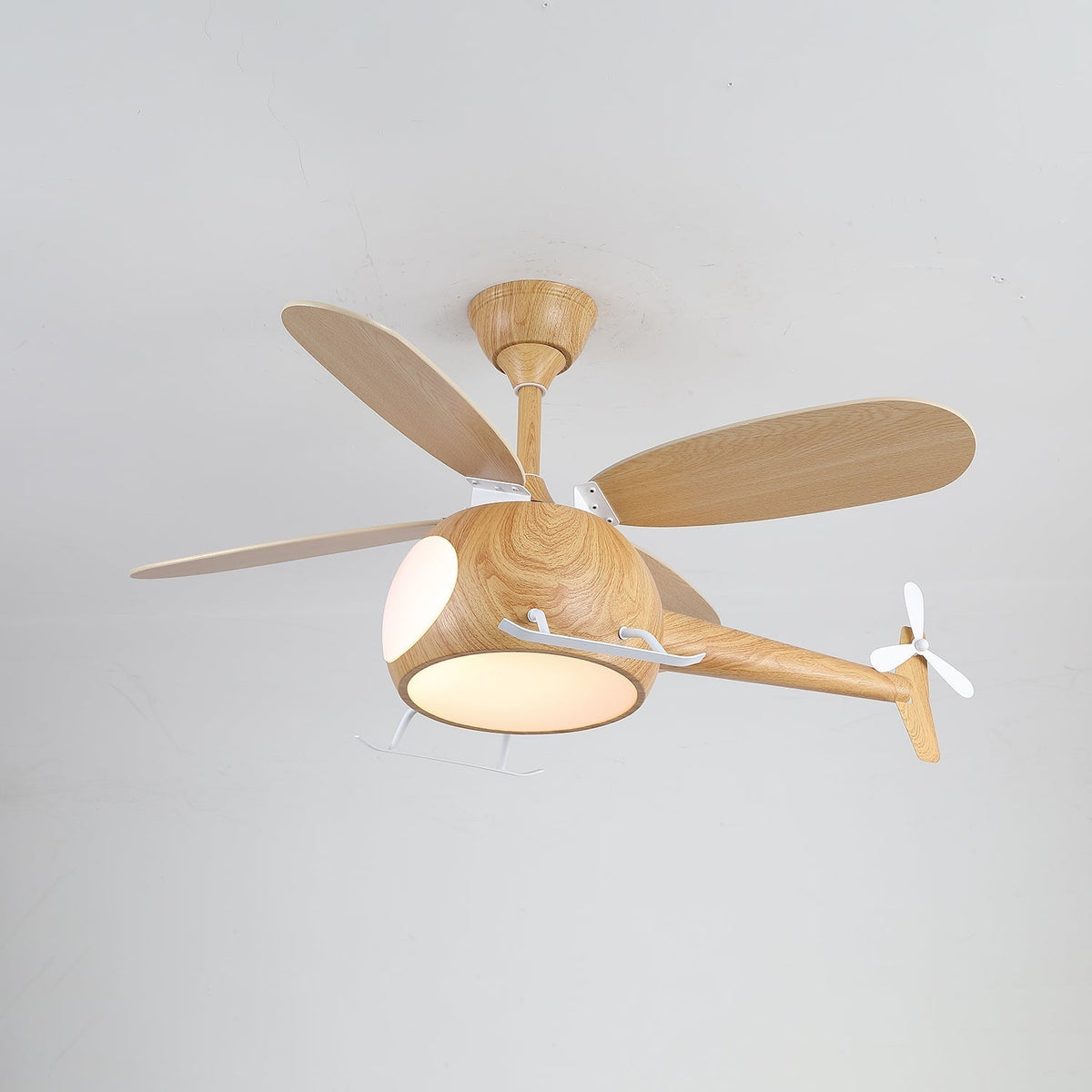 Aviara Moderne plafondventilator met verlichting van walnoothout voor kinderen