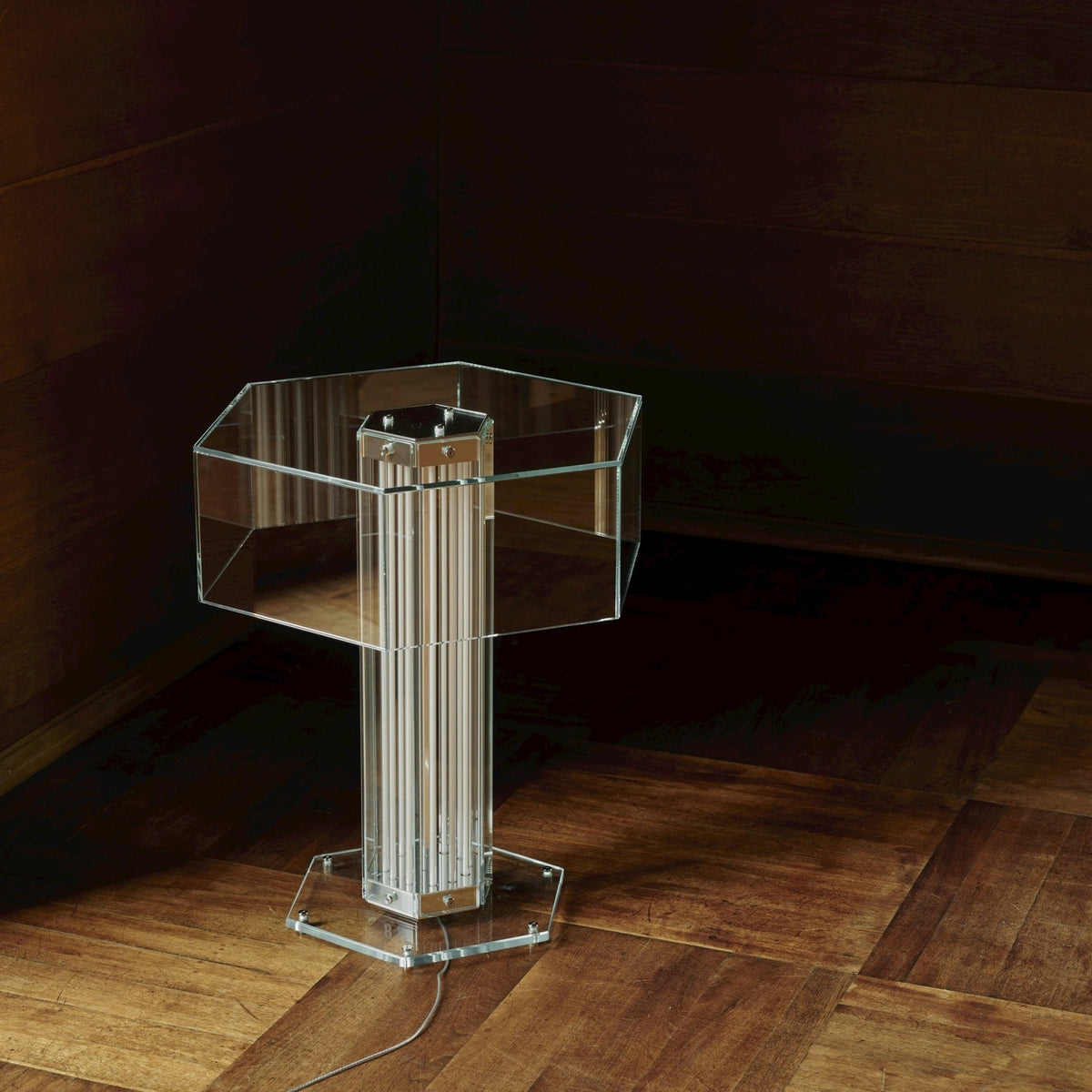 Hexagonal tafellamp van glas