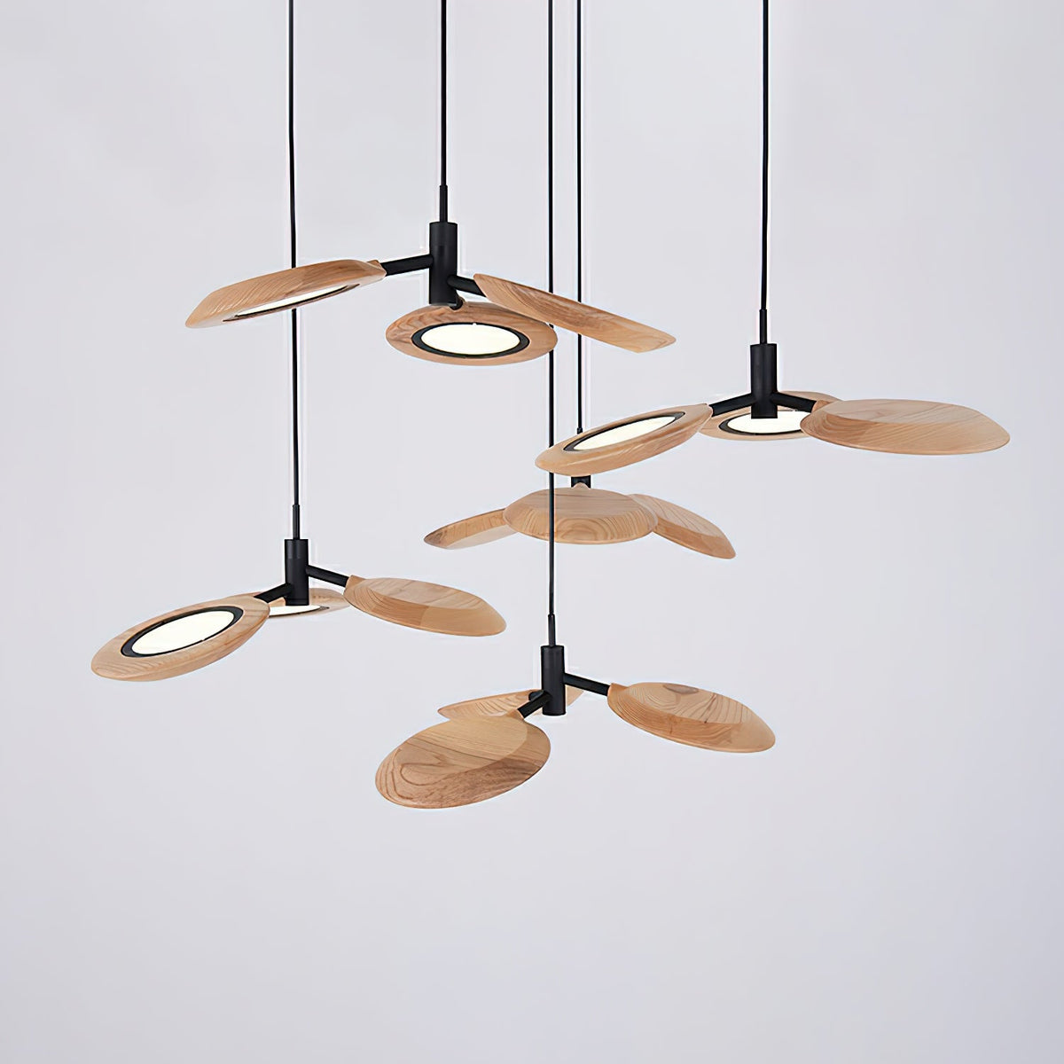 Alnoraris hanglamp met drie lagen van houten schijven