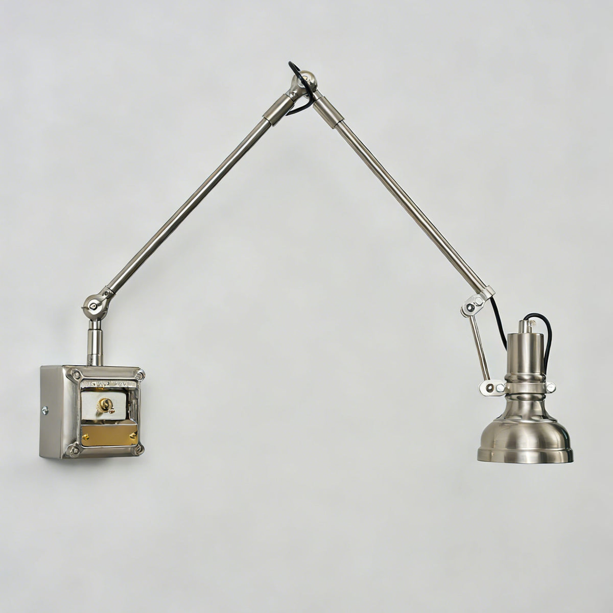 Liororenne wandlamp