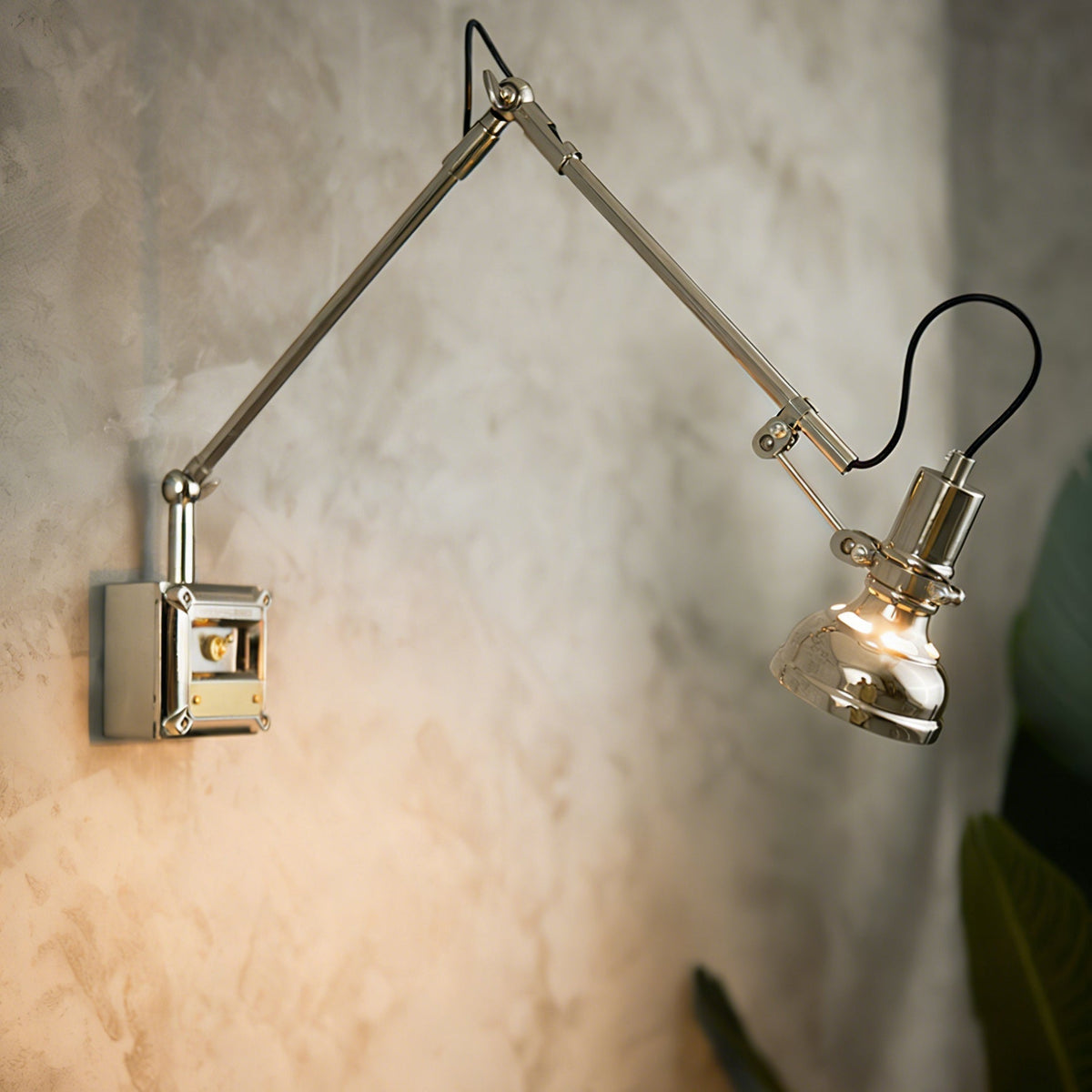 Liororenne wandlamp